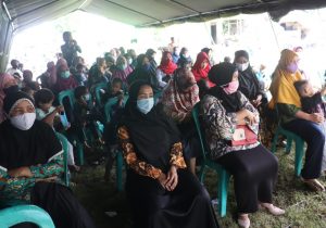 Antusias Warga Sambut Tim Wasev STERAD  TMMD Ke 110 Kodim 1206/PSB