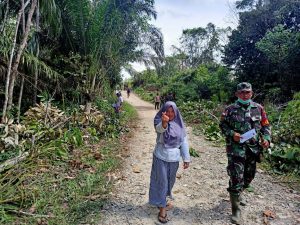 Pengalaman Indah TNI -POLRI Melalui   TMMD- 110 Putussibau  Tintin Kemantan