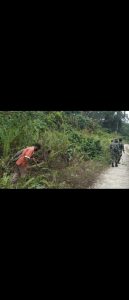 Semangat Personil Satgas TMMD kodim 1206/PSB Melaksanakan Karya Bakti Bersama Masyarakat