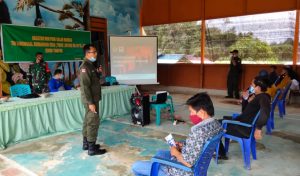 Antisipasi Karhutla, Tim Satgas TMMD Ke-110 Beri Penyuluhan Pada Masyarakat Desa