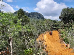 Kodim 1206/Psb Kerahkan Dua Alat Berat Tunjang Kegiatan Program TMMD ke 110