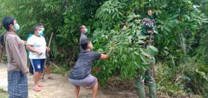 Kekompakan,Satgas TMMD ke 110 Kodim 1206/PSB dan Warga.