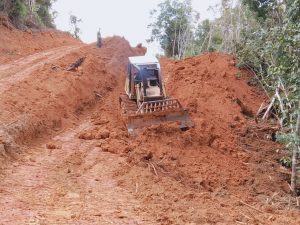 Semangat Operator Alat Berat Demi Tercapainya Target