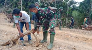 “Berat Sama Dipikul, Ringan Sama Dijinjing” Kunci Keberhasilan Satgas TMMD 110 Kodim 1206/Putussibau.