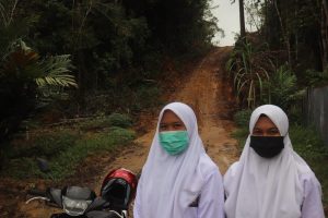 Ucapan Terima Kasih Putri Dan Minda Kepada Personil Satgas TMMD Ke 110 Kodim 1206/PSB