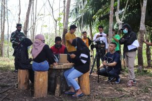 Dokumentasikan TMMD, Penerangan Kodim 1206/Psb Buat Film Pendek Di Suka Ramai