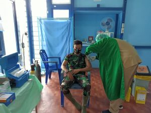 Demi Kekebalan  COVID -19 Satgas TMMD 110 Putussibau Vaksinasi Tahap Kedua