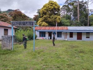 Satgas Kodim 1206/PSB Bersihkan Halaman Sekolah Paud
