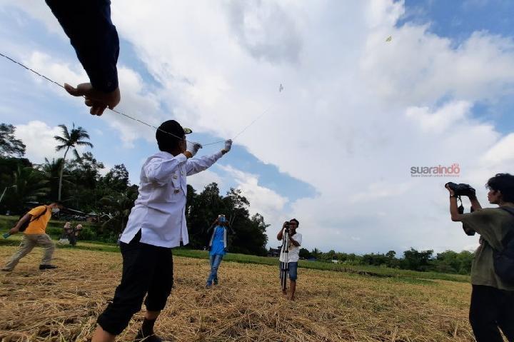 Festival Layanglayang Danguang Tagak Tali di Pariaman, Bukan Sekadar
