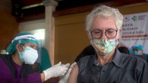 ‘White Privilege’ dan Pro-Kontra Soal Protokol Kesehatan di Bali