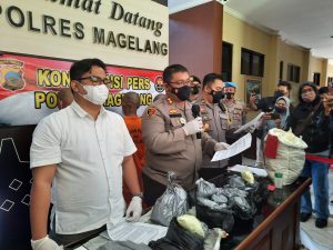 Polres Magelang Tangkap 3 Tersangka Penjual Obat Mercon Tanpa Ijin