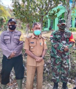 Tiga Pilar  Selalu Hadir Satgas TMMD 110 Putusibau Kerjakan Fasiltas Al-Mubarraq