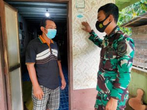 Satgas TMMD 110 Kodim 1206/PSB Berikan Kenang-kenangan Sekaligus Pamitan