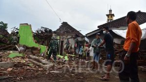 Gempa Malang dan Cerita Kewaspadaan Warga Pesisir Pantai Lenggoksono