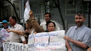 Warga Uzbekistan Masih Tunggu Reformasi HAM