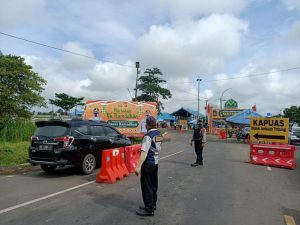 Penyekatan Arus Mudik, Personel Ditsamapta Diterjunkan di Perbatasan Kalsel-Kalteng