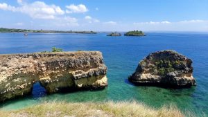 Libur Lebaran Ditengah Pandemi, Pantai Pink Minim Pengunjung