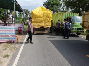 Ribuan Kendaraan Diberhentikan dan Diperiksa Selama Operasi Ketupat Kapuas 2021