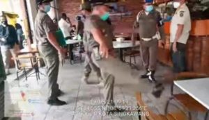 Viral, Oknum Satpol PP Kota Singkawang Tendang Kursi Cafe