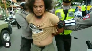 Anggota Polresta Surakarta Dianiaya Oknum Warga Saat Razia Prokes