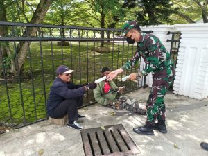 Jasdam XII/Tpr Bagikan Masker dan Sosialisasi Prokes Covid-19