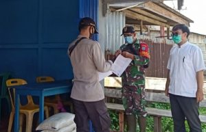 Babinsa menghimbau masyarakat Selalu ikut protokol kesehatan  dimasa pandemi