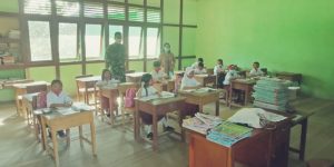 Babinsa Koramil 1204-03/ Beduai Sosialisasi dan Edukasi Siswa Dalam Pencegahan Covid-19 di Sekolah