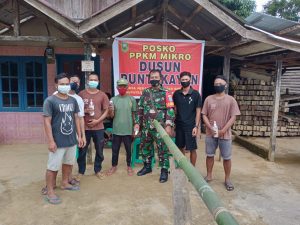 Koramil 1204-21/Babinsa Bersama Instansi Terkait Lainnya Melaksanakan Sosialisasi Protokol Kesehatan