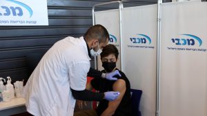 PM Baru Israel Desak Kaum Muda untuk Divaksin