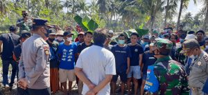 Warga Protes Jalan Rusak, Camat Selong : Sudah Masuk DPA