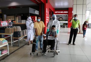 Polresta Padang Kembali Sosialisasikan Bahaya Covid-19 Melalui Teatrikal Pocong dan Pasien Covid-19