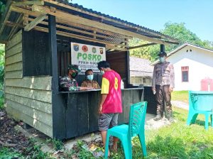 Babinsa Pratu Wendra Monitoring Posko PPKM Mikro Di Desa Binaan