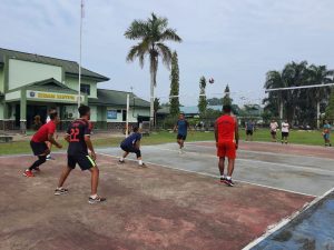 Zidam XII/Tpr Olahraga Bersama Masyarakat Perumahan Siaga Kubu Raya