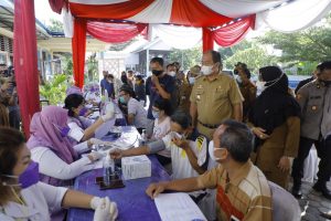 Pemkab Asahan Tinjau Vaksinasi Massal di Beberapa Puskesmas