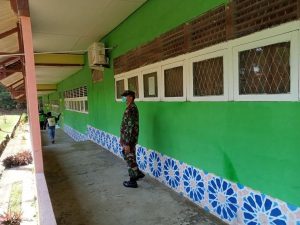 Zidam XII/Tanjungpura Bersama Satgas Covid Sterilkan Pondok Pesantren dengan Disinfektan