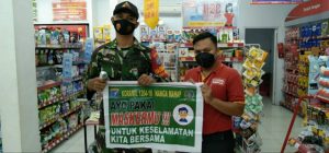 Terus  Sosialisasi, Babinsa Koramil 18/Nanga Mahap Imbau Warga tentang Bahaya Covid-19