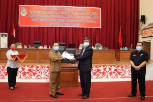 Fraksi DPRD Tanggapi LPJ APBD Pemkab Landak TA 2020