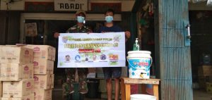 Babinsa Koramil 17/Nanga Taman Sosialisasi kepada Pedagang tentang Covid-19