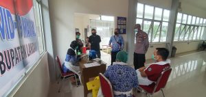 Bupati Landak Prioritaskan Vaksinasi COVID-19 untuk Tenaga Kependidikan