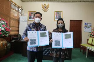 Dua Bupati Tandatangani Batas Wilayah Sanggau dan Landak