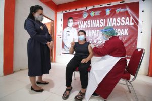 Percepatan Vaksinasi Covid-19, Bupati Landak : Terima Kasih Partisipasi Masyarakat