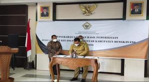 Bupati Bengkayang Serahkan Hasil Pemeriksaan LKPD Bengkayang Anggaran Tahun 2020