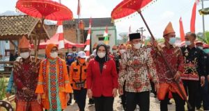 Parosil: Membaca Tidak Ada Ruginya,  Ilmu Itu Bermanfaat 
