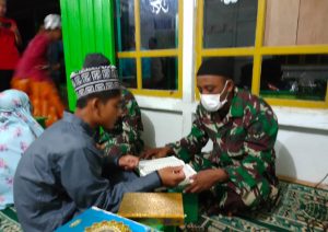 Tingkatkan Kemampuan Spiritual, Anggota Zidam XII/Tpr Ajarkan Baca Quran