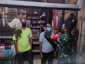 Koramil 22/ Belitang Mensosialisasikan 5 M kepada masyarakat binaan