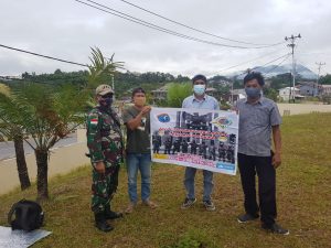 Koramil 1204-21/Entikong Babinsa Terus Berupaya Dalam Mencegah Penularan Virus Covid-19