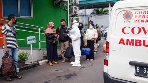 Polisi Buru Pasien Covid-19 yang Viral karena Keluyuran di Restoran PIK