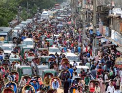 Bangladesh Cabut ‘Lockdown’ untuk Rayakan Idul Adha