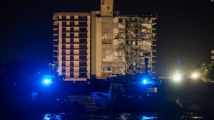 Pihak Berwenang di Florida Buka Penyelidikan atas Runtuhnya Gedung Kondominium