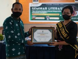 Hadir Sebagai Narsum Seminar, Ini yang Disampaikan Bunda Literasi Sanggau